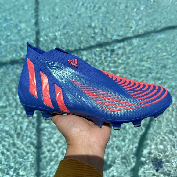 Athletic_Shoes